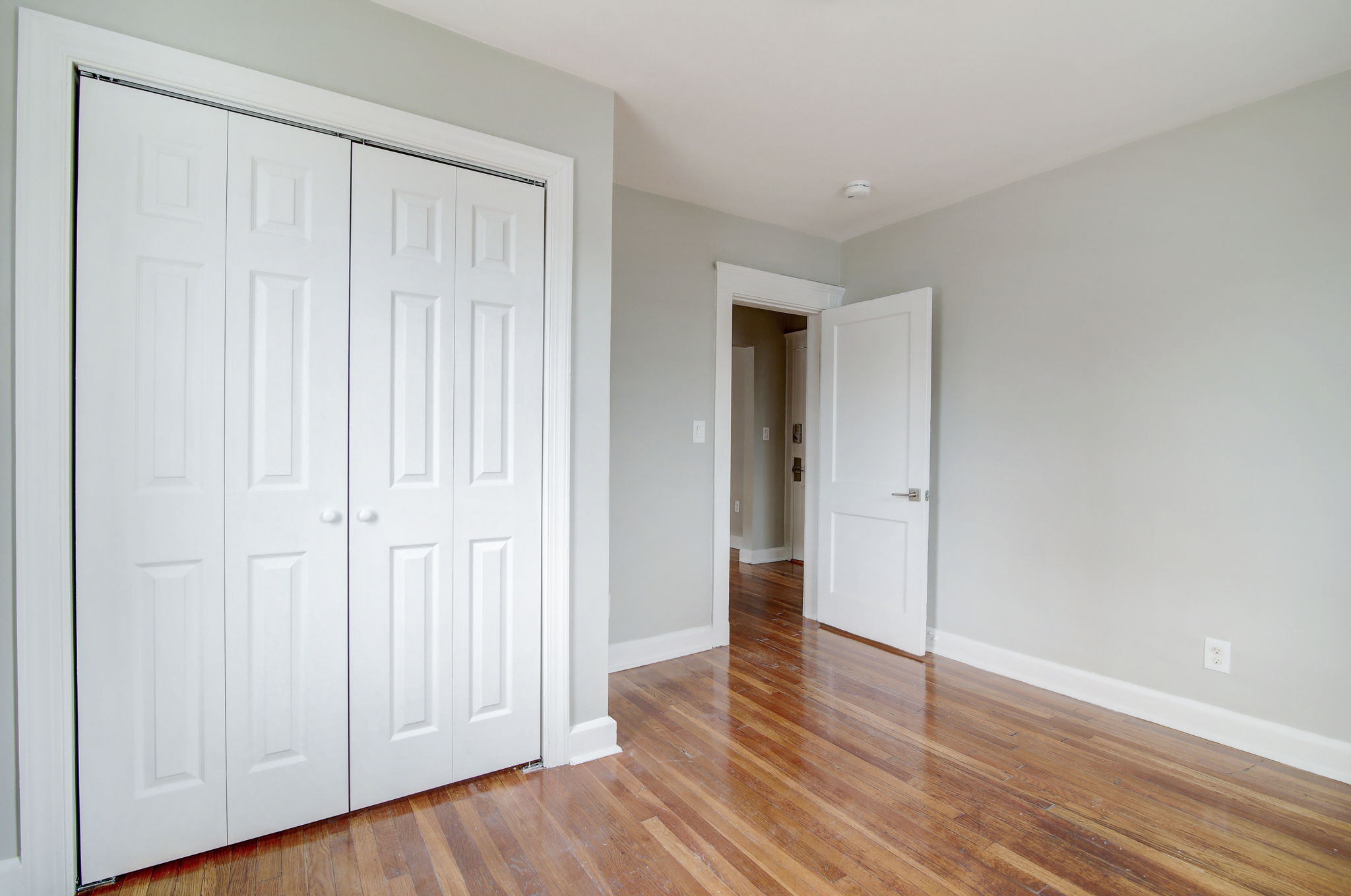 Walnut Street #7-016