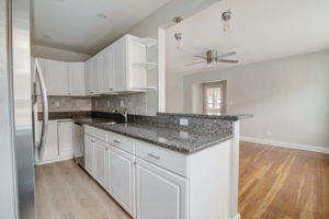 Walnut Street #7-007