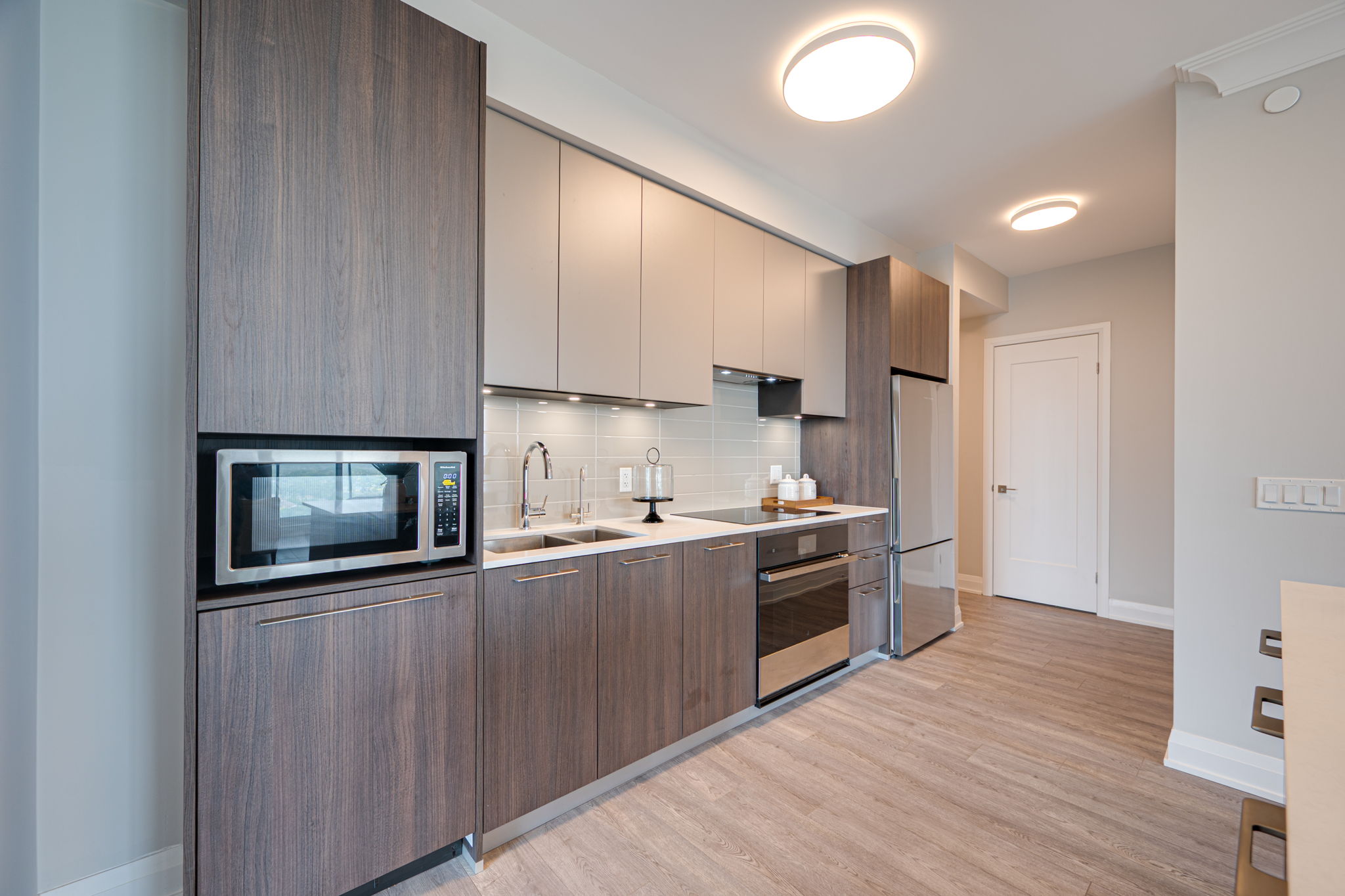 8 Water Walk Dr Unit 4510 Markham, ON L3R 6L4