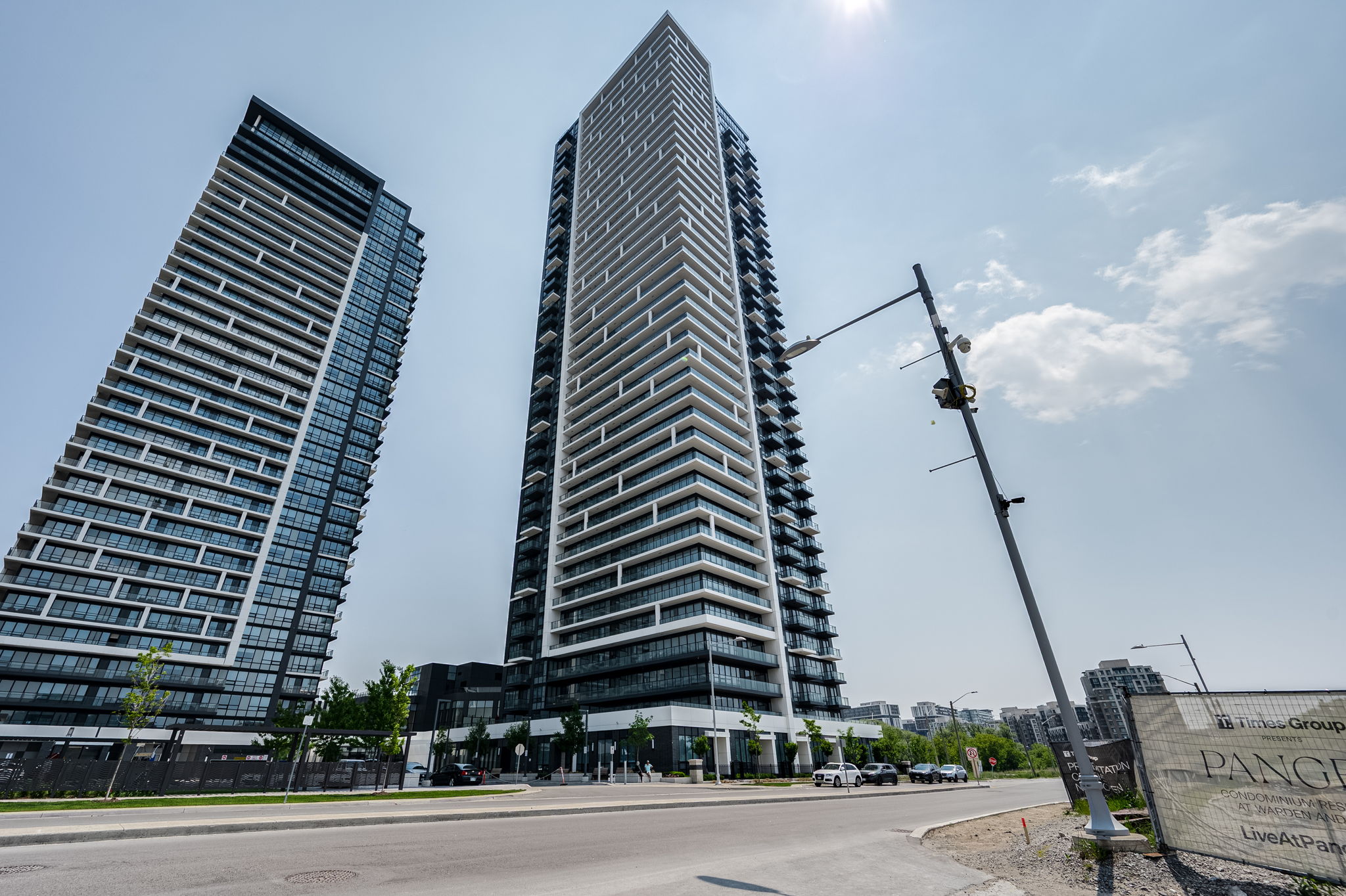 8 Water Walk Dr Unit 4510 Markham, ON L3R 6L4