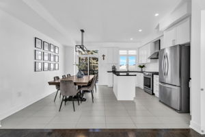 Kitchen/Eating Area