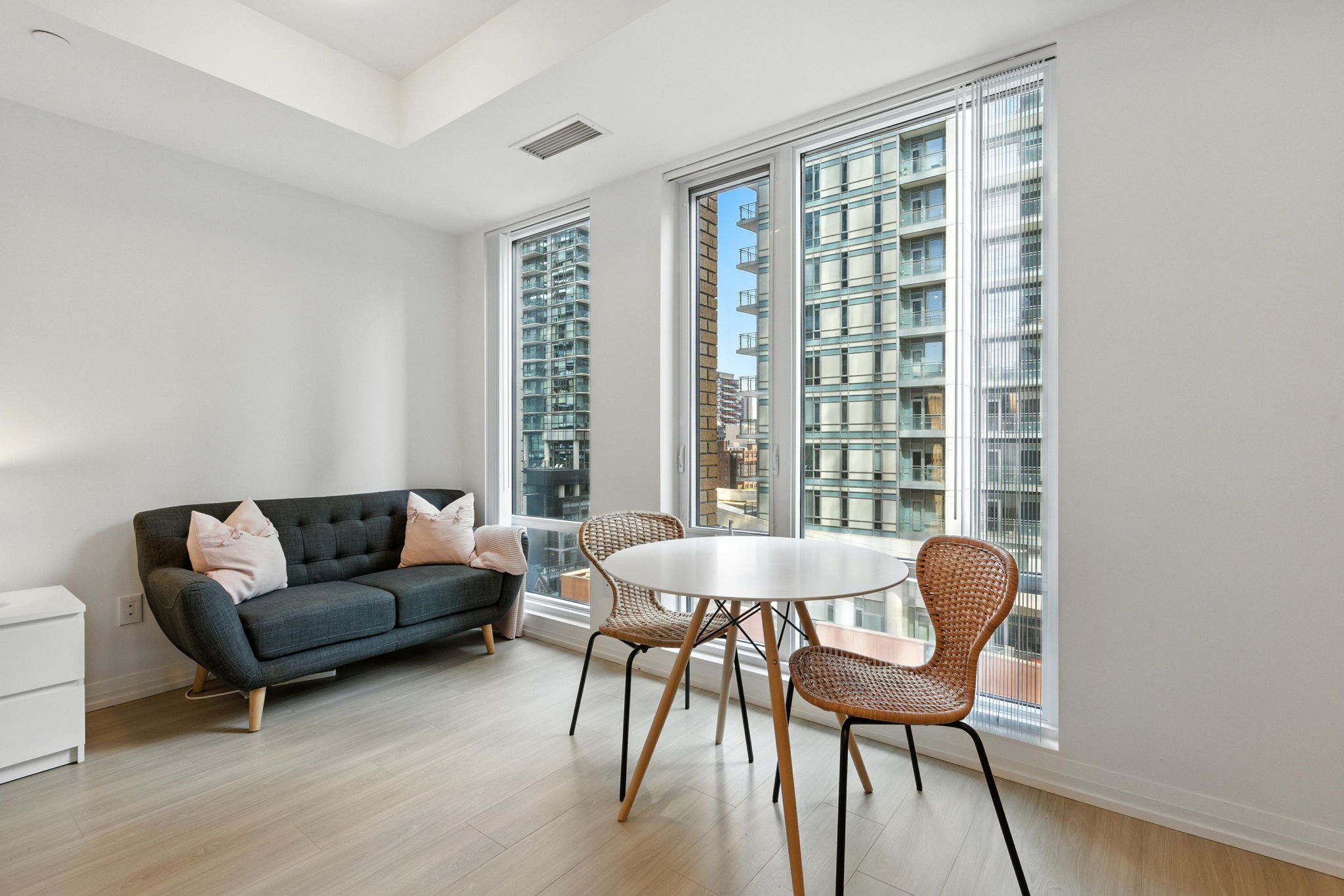 Toronto property showcase — delivered property photograph 10