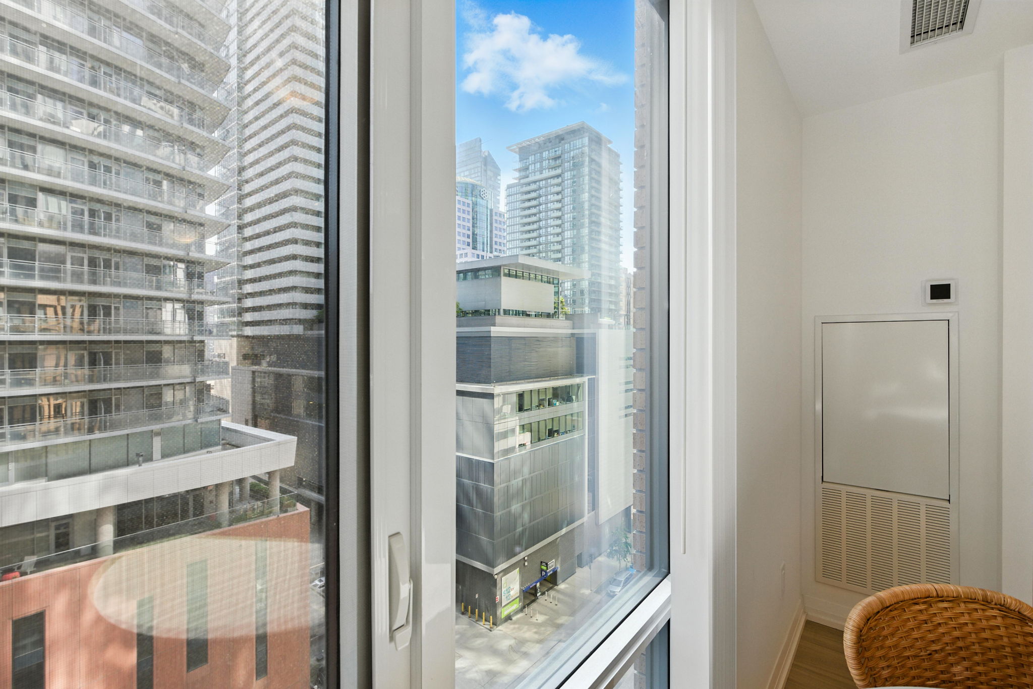 Toronto property showcase — delivered property photograph 17