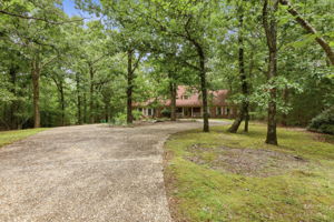 Residential real estate media in Roland, Arkansas by Avery & Bryant