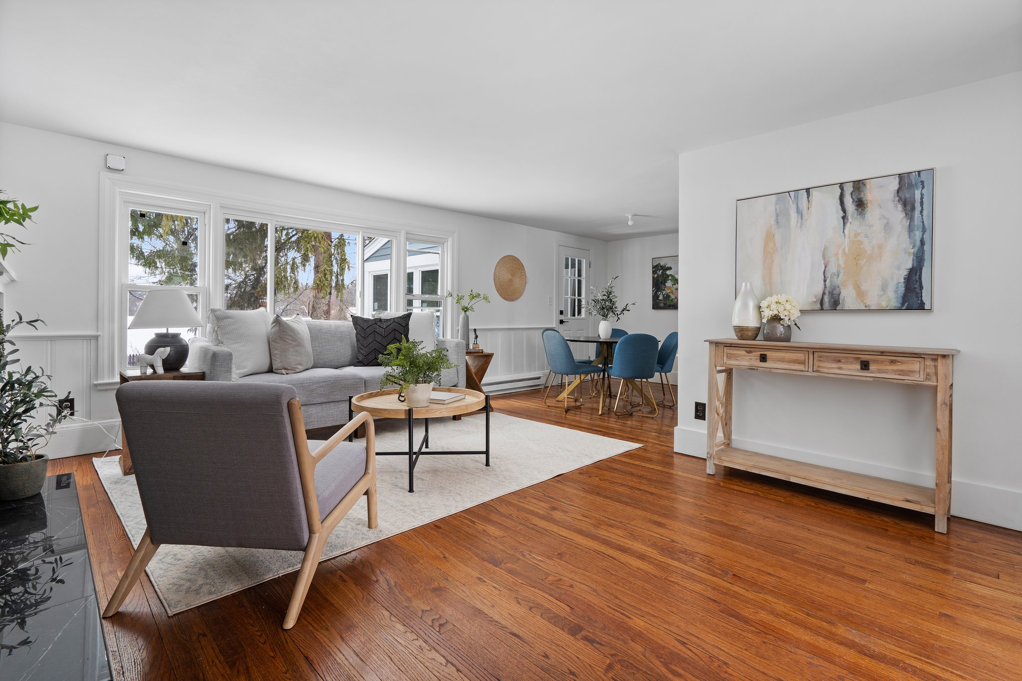 Foyer/Dining/Living Room