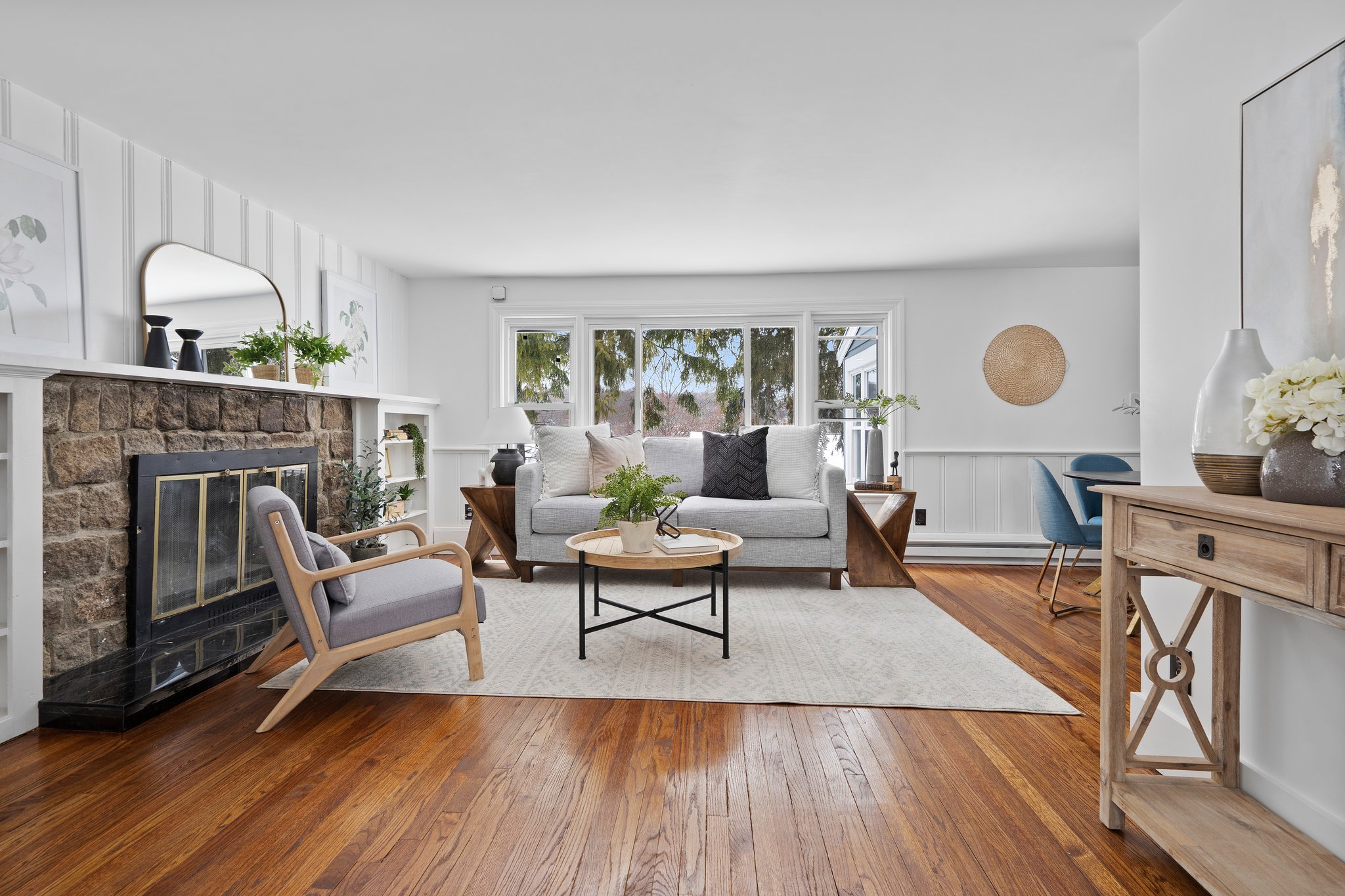 Foyer/Dining/Living Room