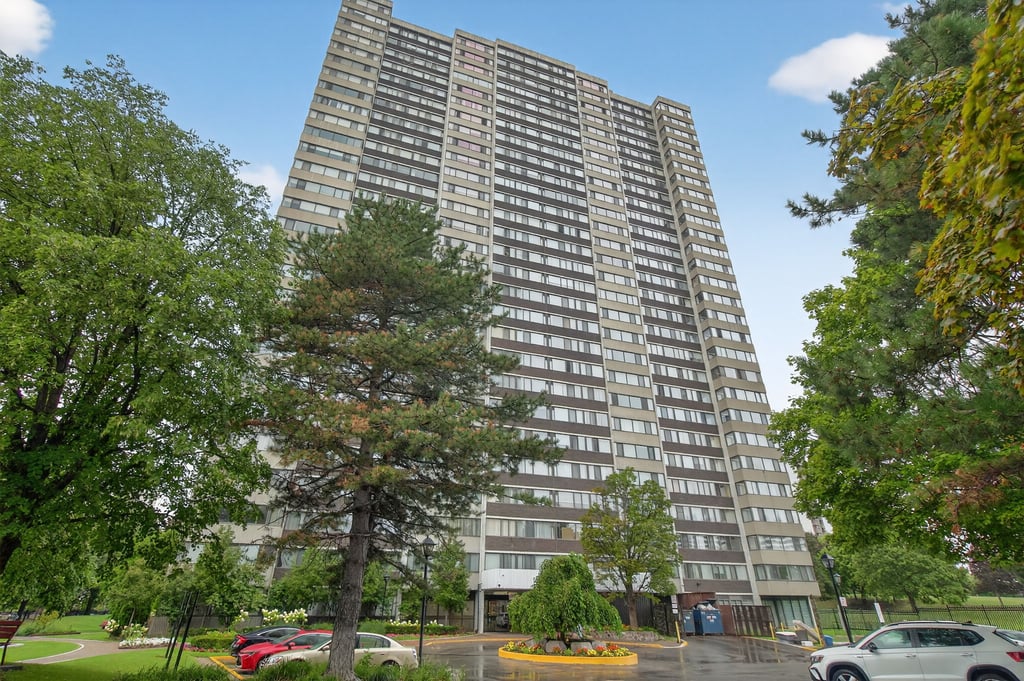 80 Antibes Dr Unit 1802
