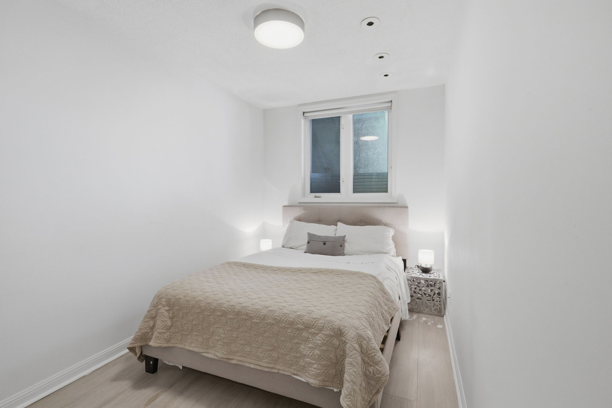 Property in Toronto — delivered property photograph 16