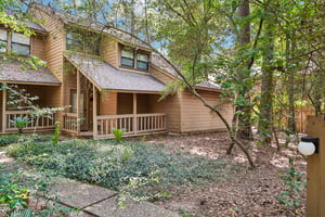 Cokeberry Ct-S0608-003.jpg