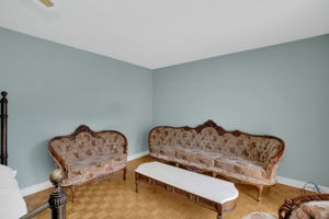  Photo 37