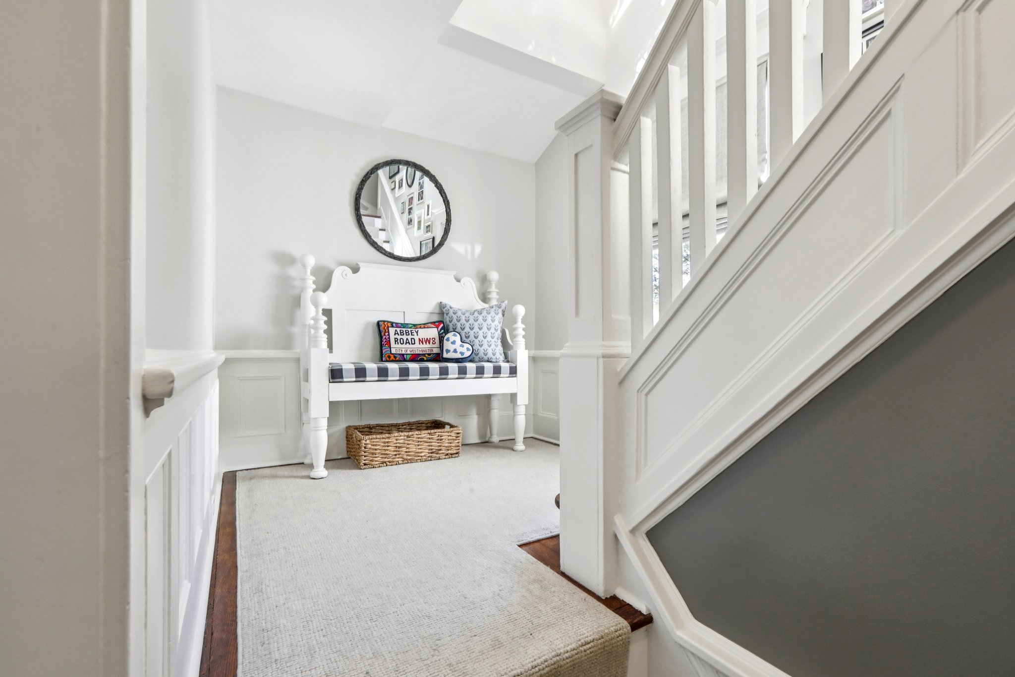 Crest Rd-S1003-060.jpg