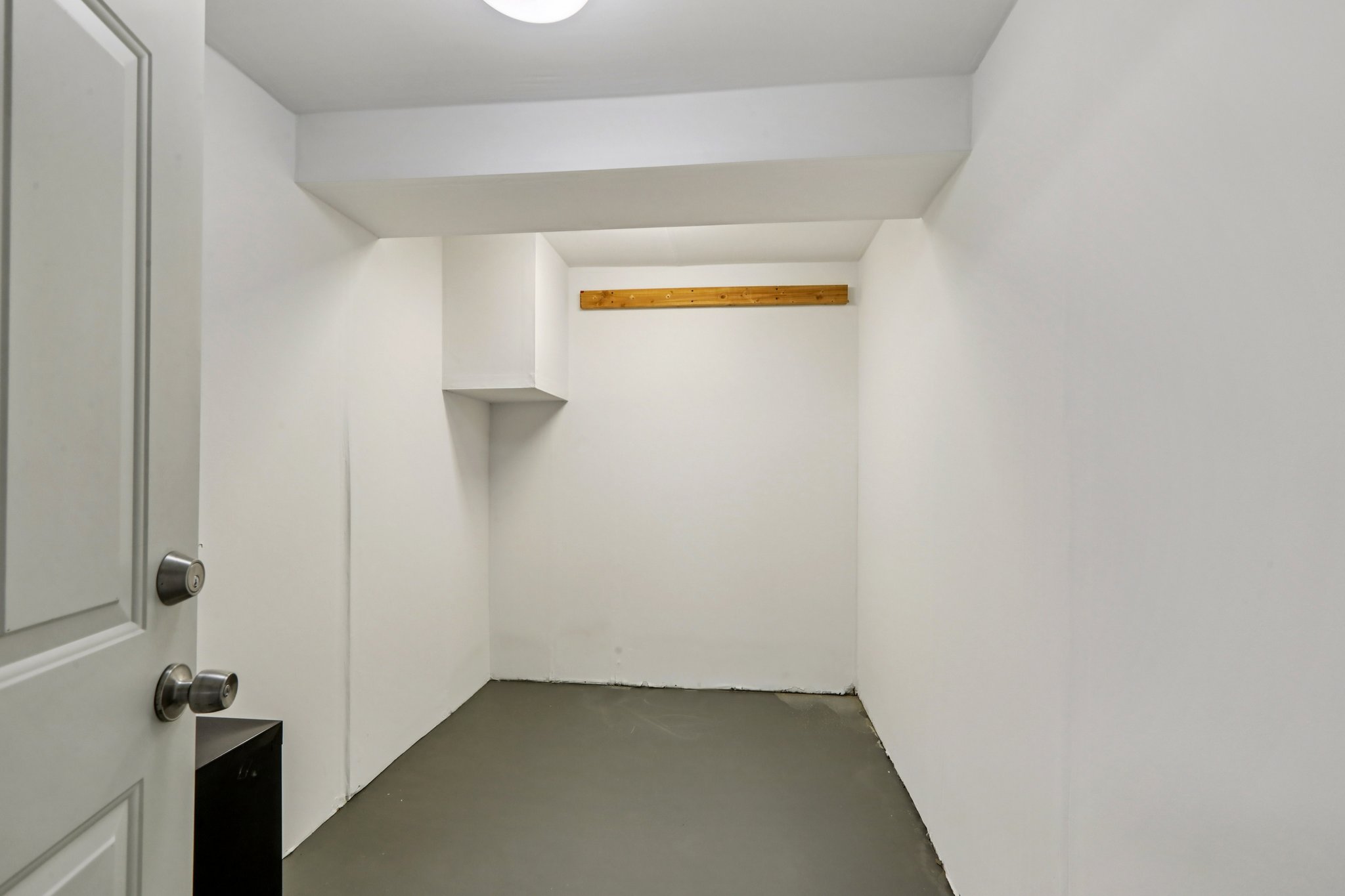 Crest Rd-S1003-100.jpg