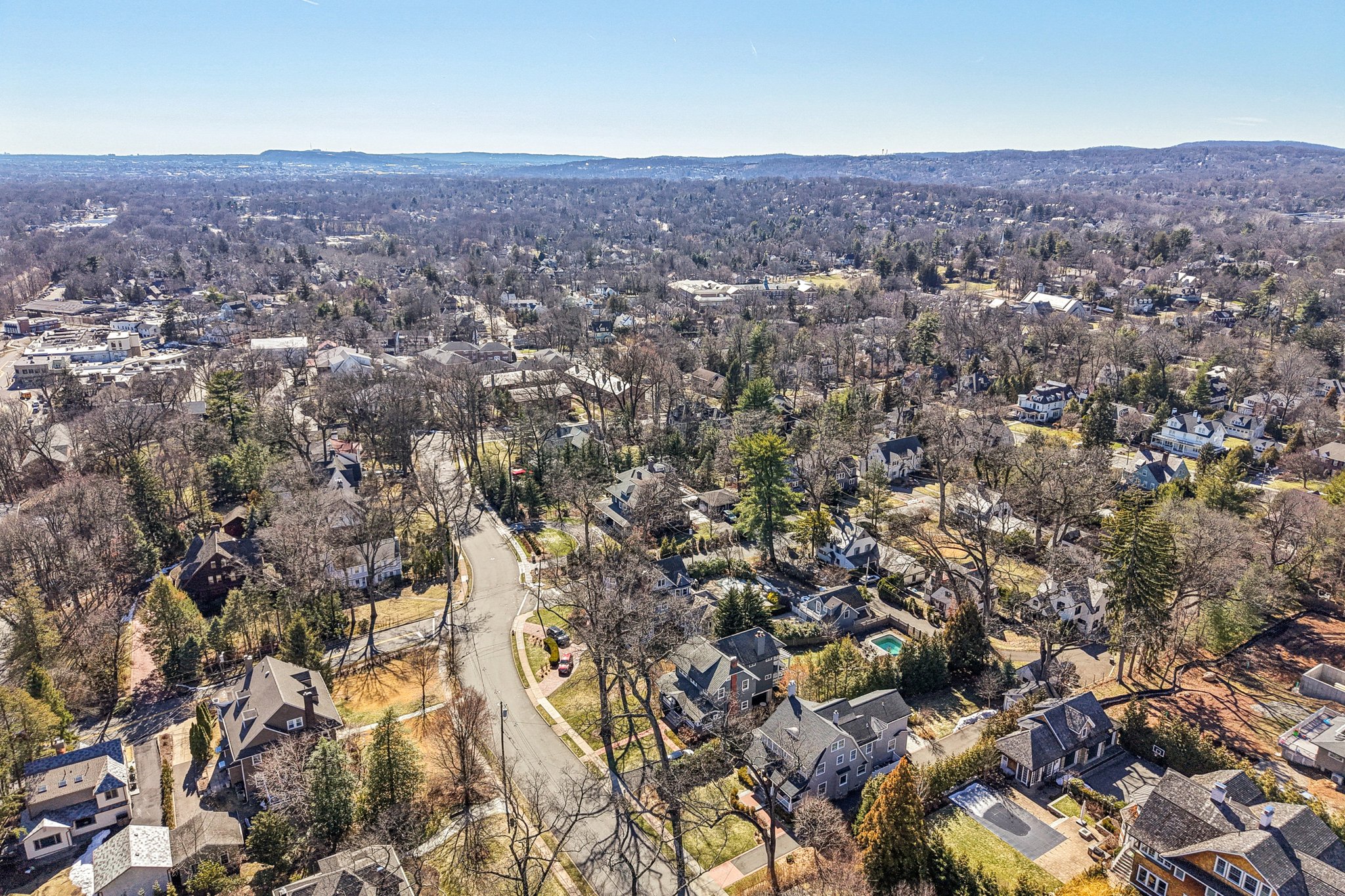 Crest Rd-S1003-121.jpg