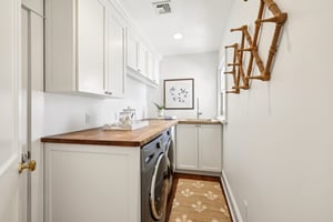 Crest Rd-S1003-064.jpg