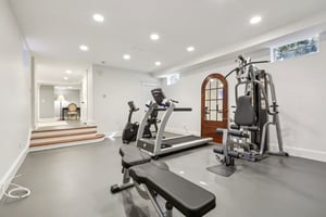 Crest Rd-S1003-099.jpg