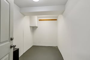 Crest Rd-S1003-100.jpg