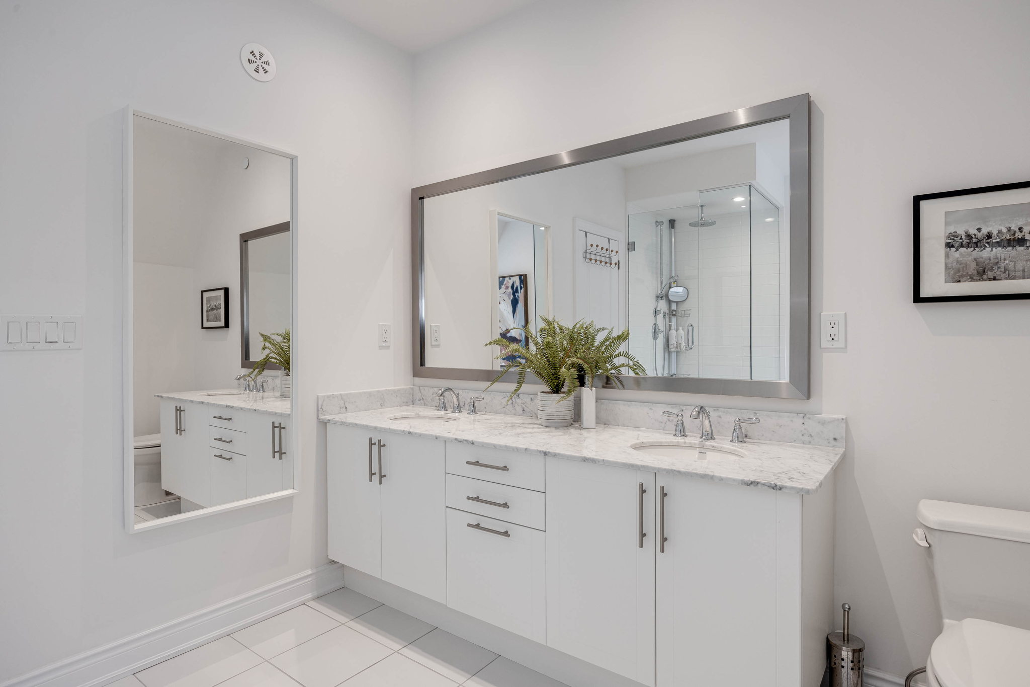 Toronto property showcase — delivered property photograph 34