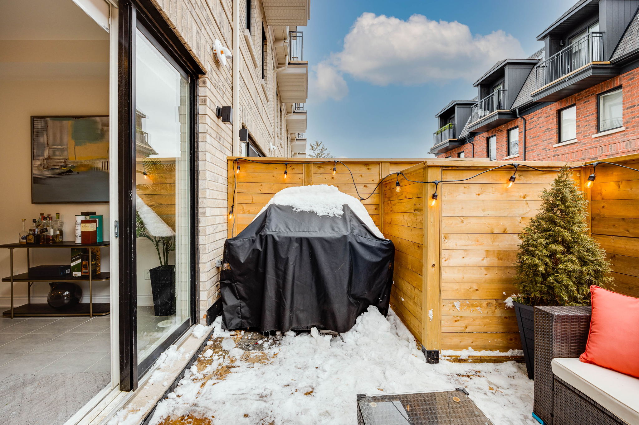 Toronto property showcase — delivered property photograph 44