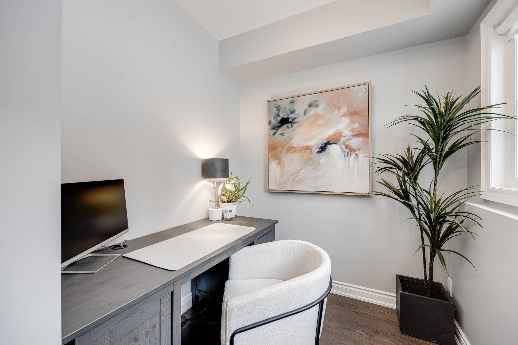 Toronto property showcase — delivered property photograph 39
