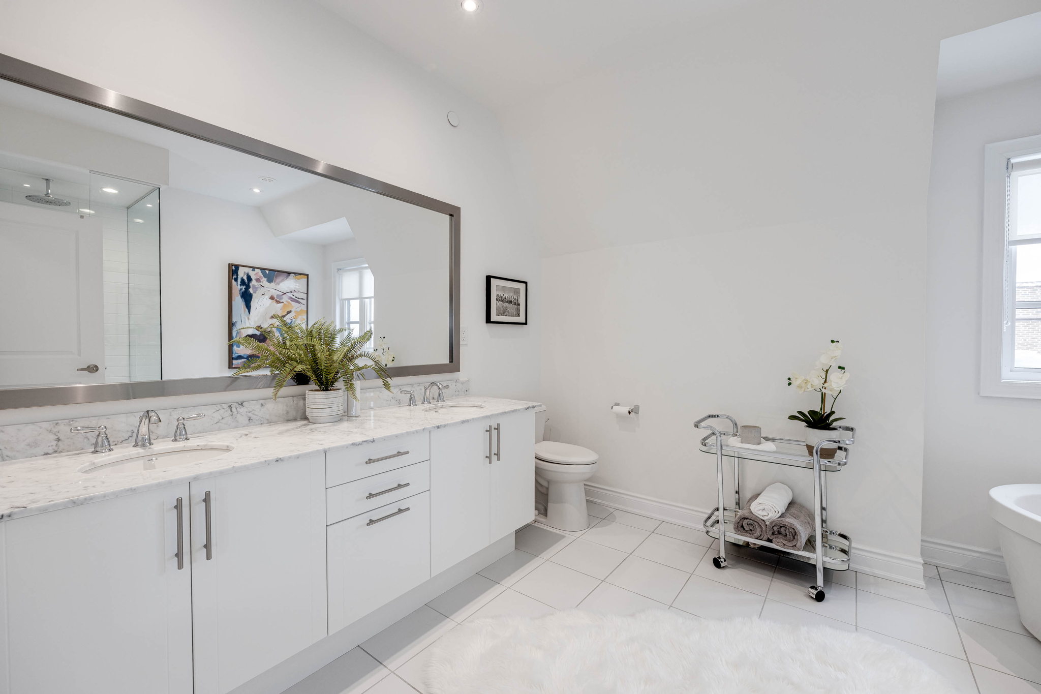 Toronto property showcase — delivered property photograph 33