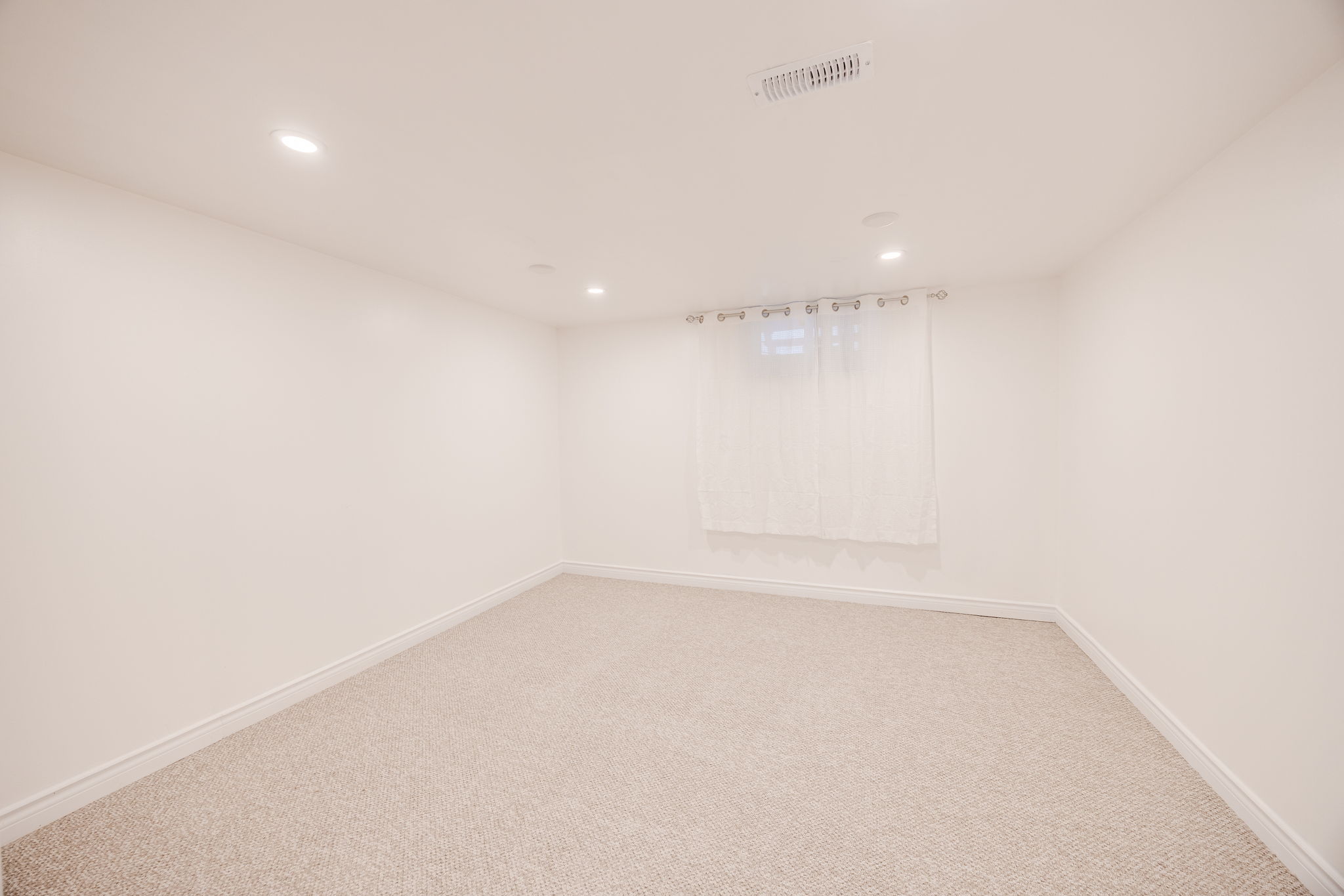 Ajax property showcase — delivered property photograph 37