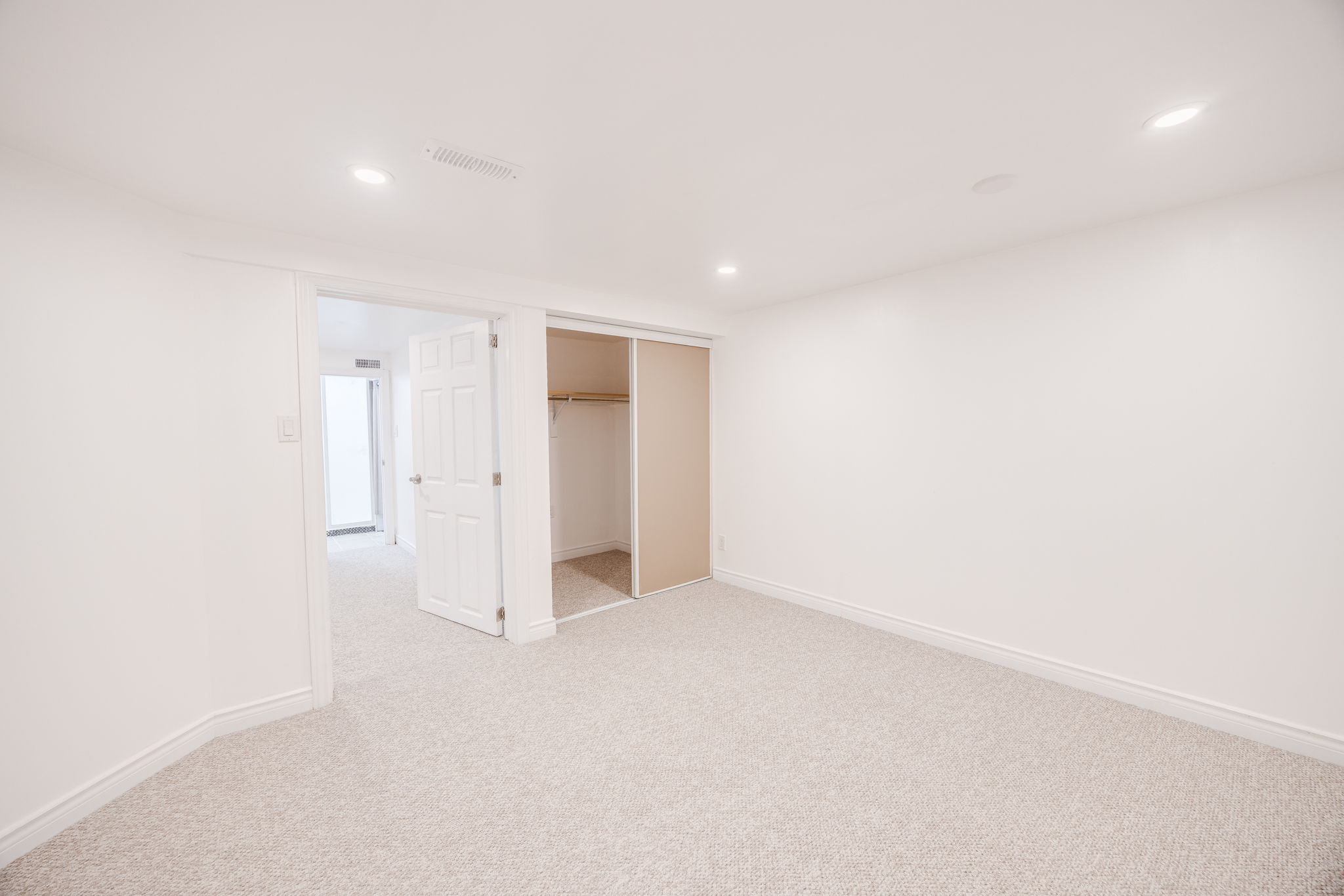 Ajax property showcase — delivered property photograph 38
