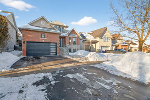 80 Gardiner Dr, Bradford West Gwillimbury ON