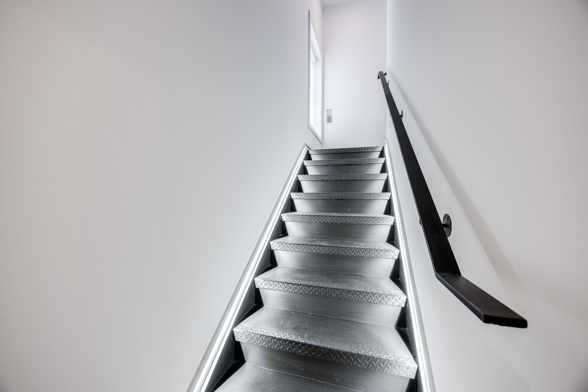 Toronto property showcase — delivered property photograph 3