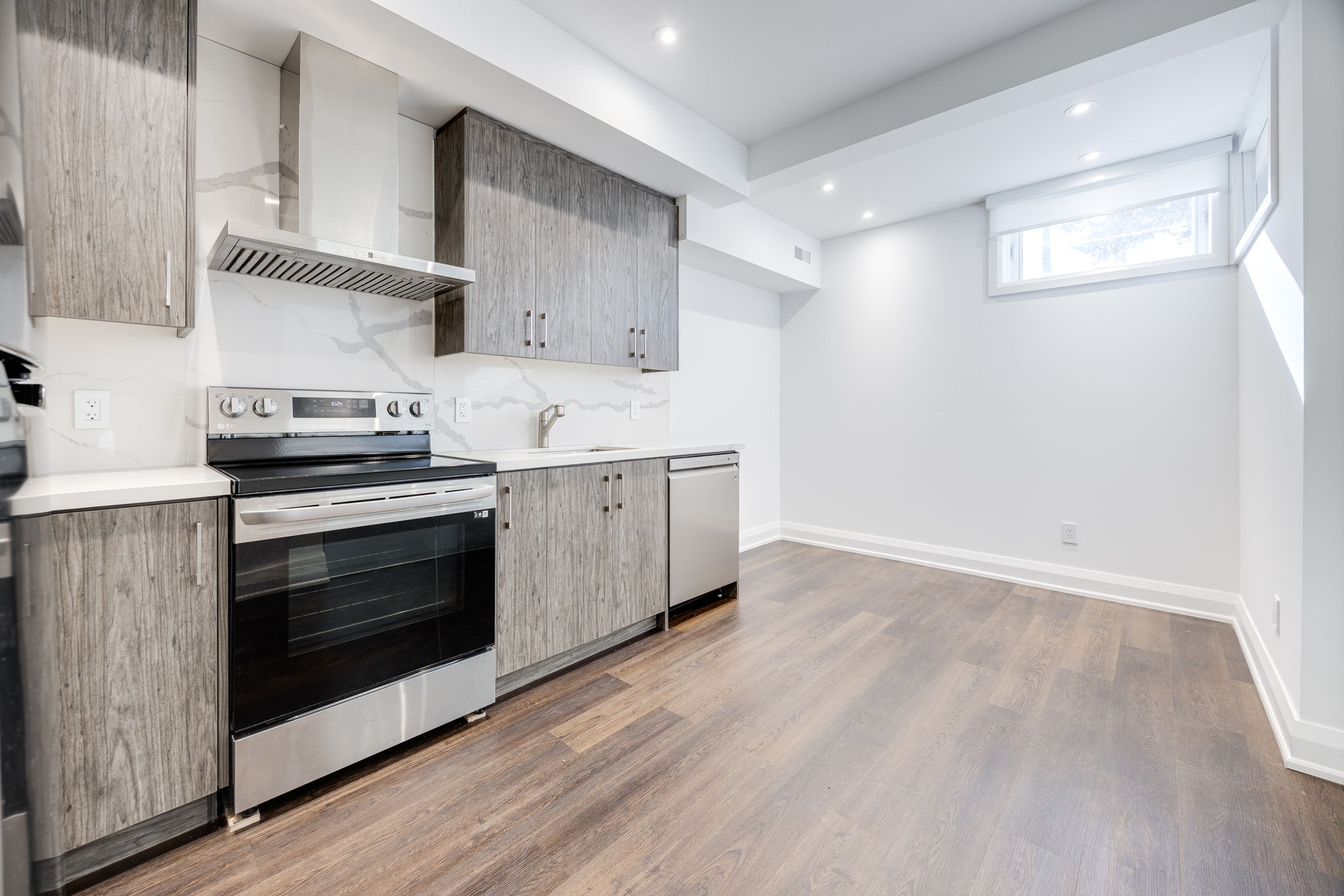 Toronto property showcase — delivered property photograph 6