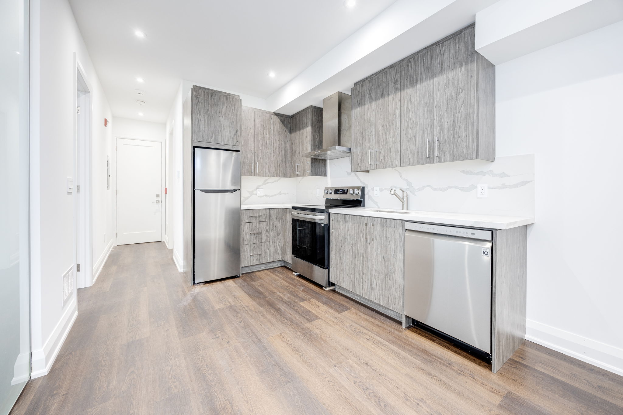 Toronto property showcase — delivered property photograph 8