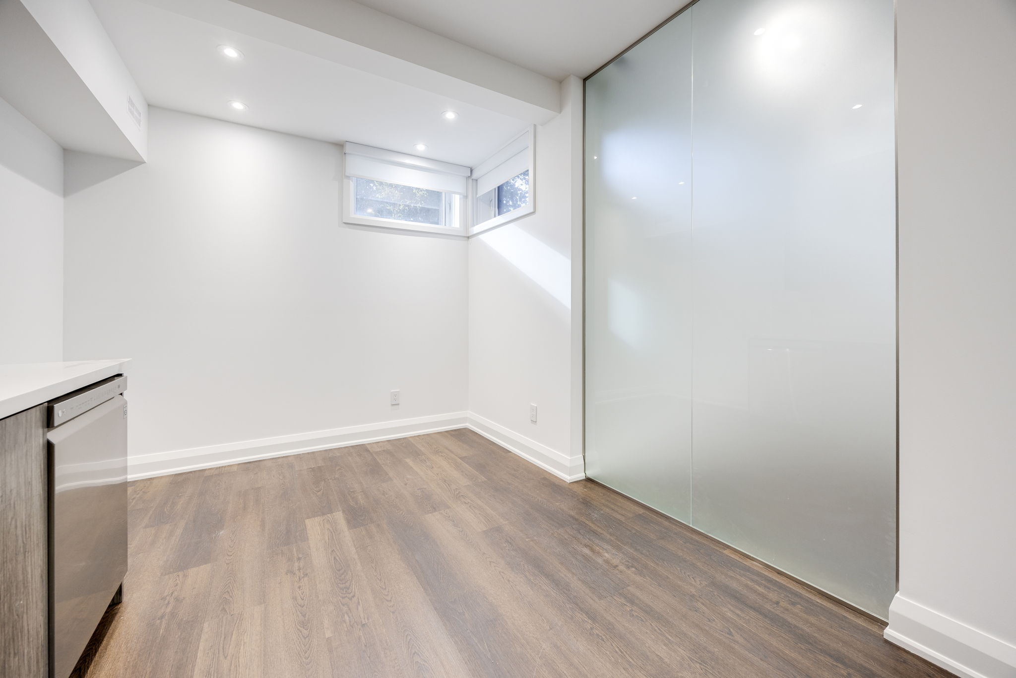 Toronto property showcase — delivered property photograph 11