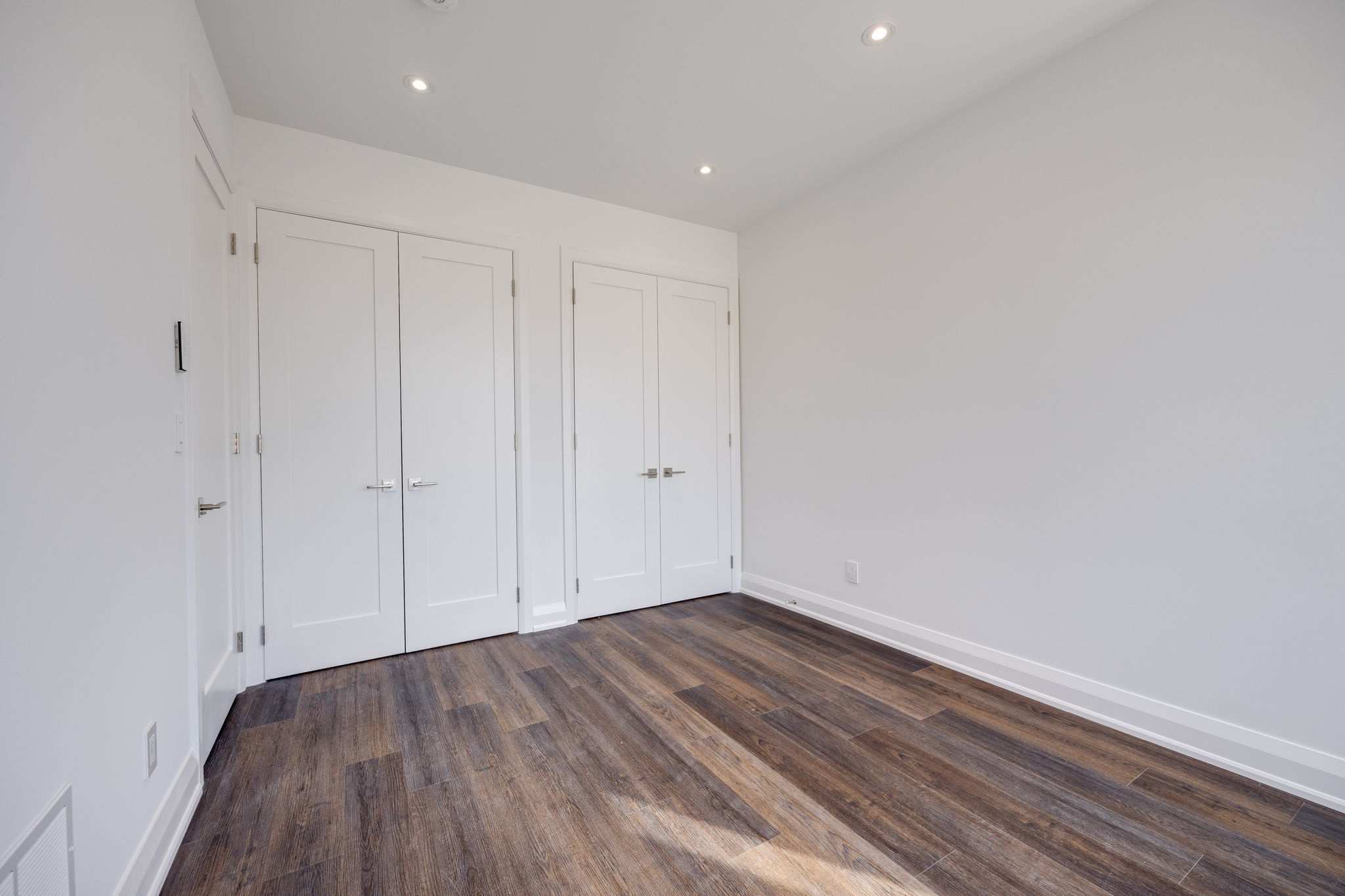 Toronto property showcase — delivered property photograph 24