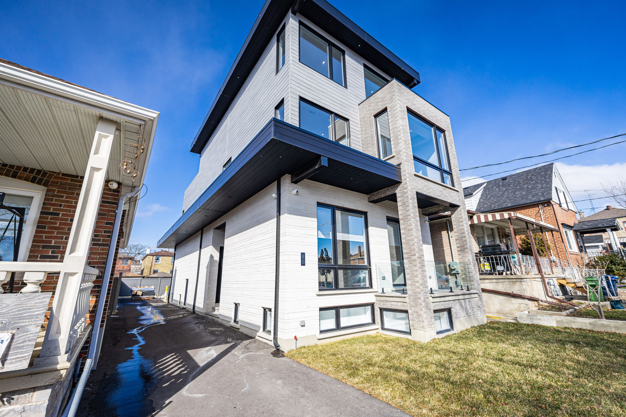 Toronto property showcase — delivered property photograph 3