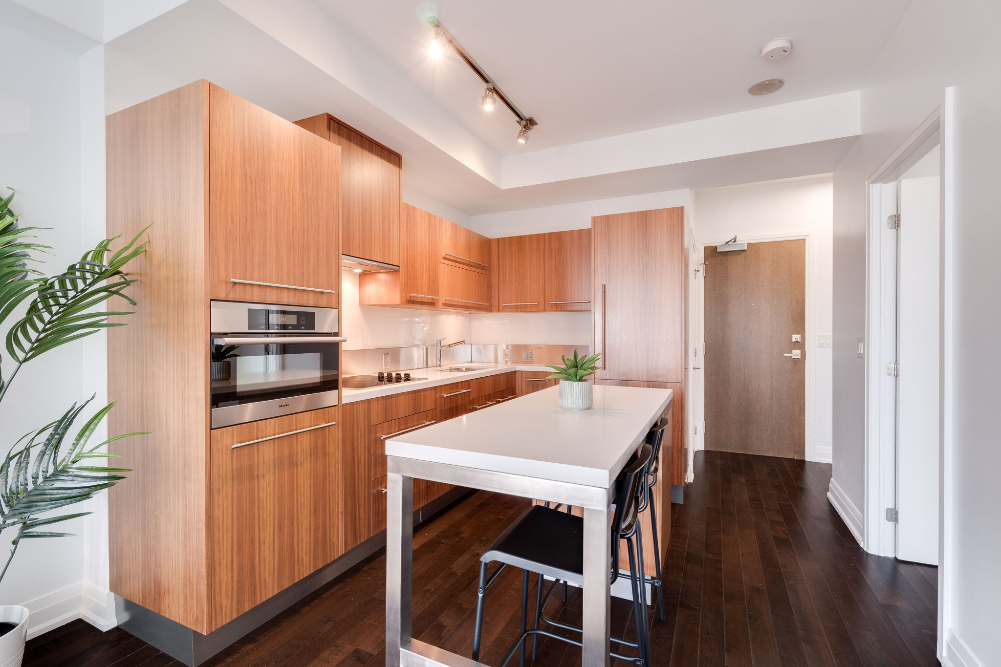 Toronto property showcase — delivered property photograph 8
