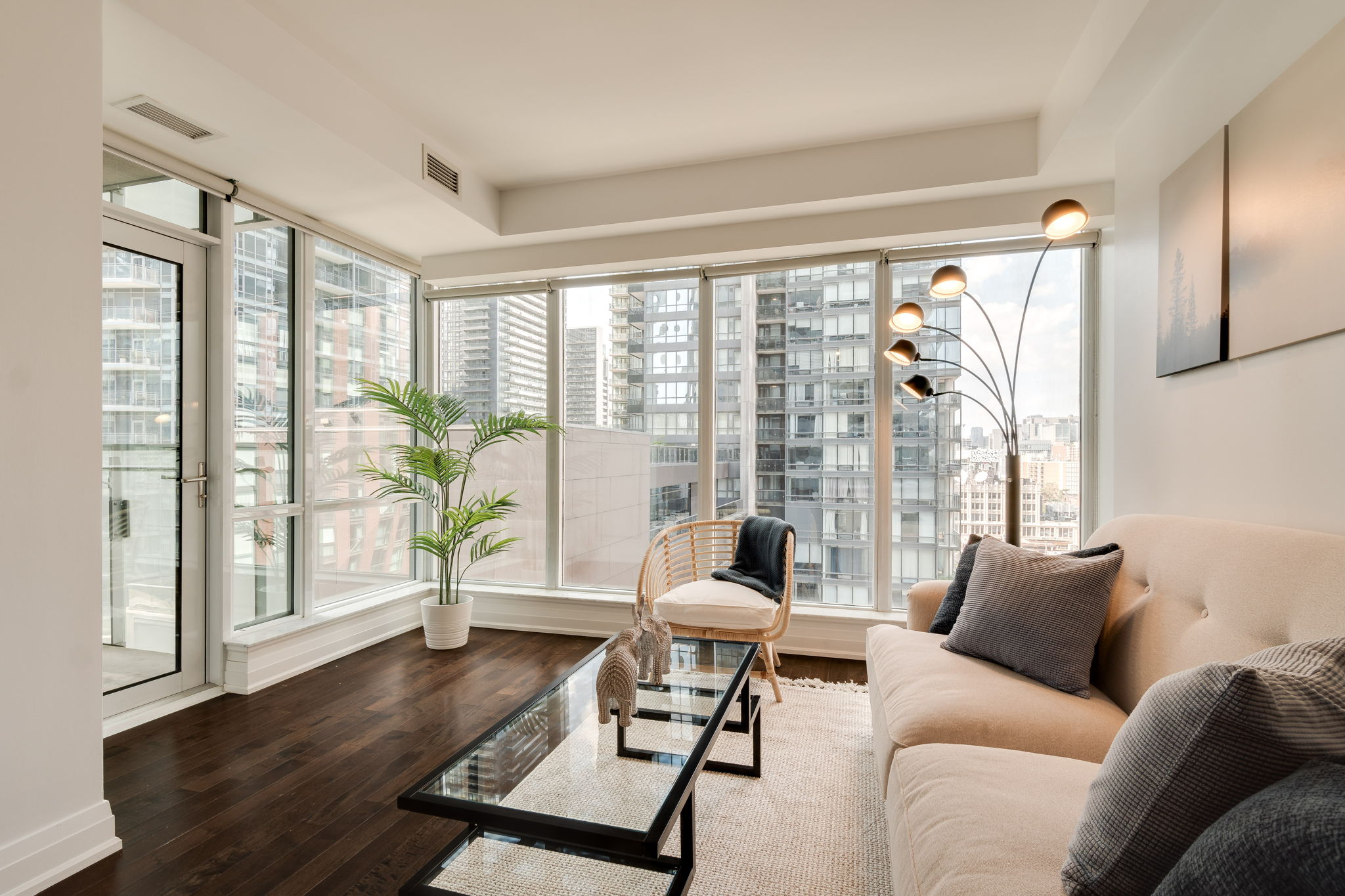 Toronto property showcase — delivered property photograph 13