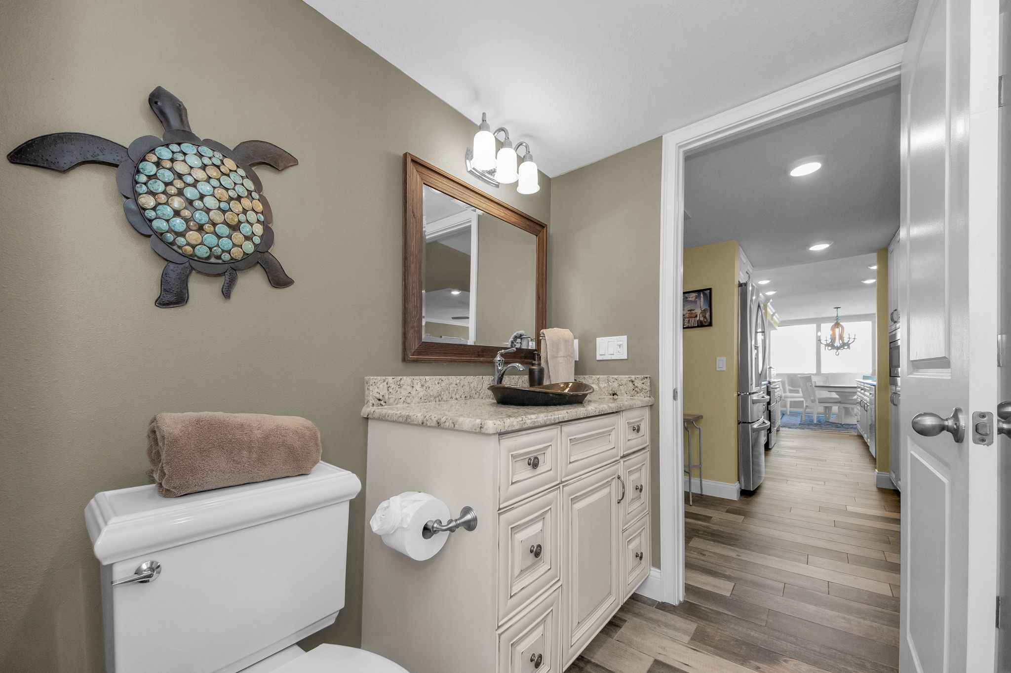 Jack and Jill Bathroom 2b