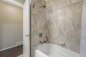 Virtual Xposure - Interior  Image -  (25)