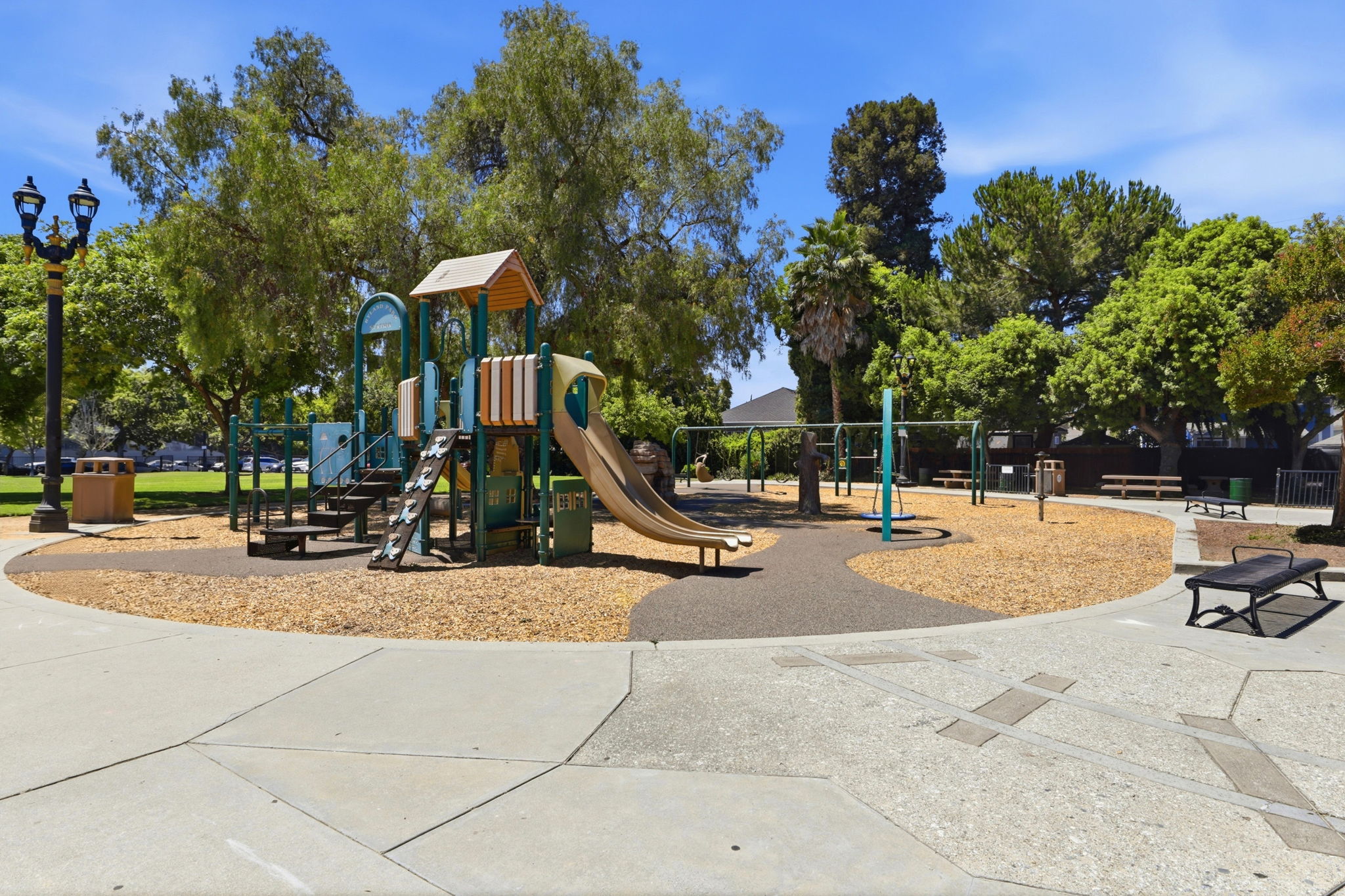 039_F8_80 Ryland Park