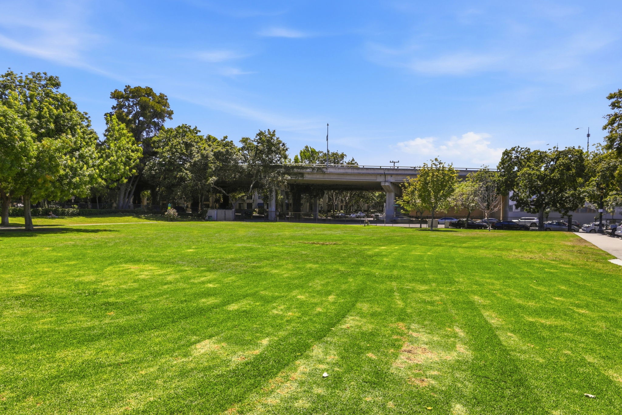 041_F8_80 Ryland Park