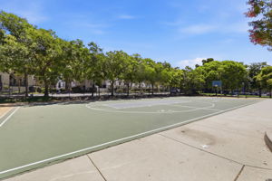 038_F8_80 Ryland Park
