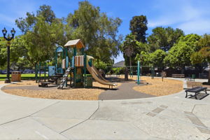 039_F8_80 Ryland Park