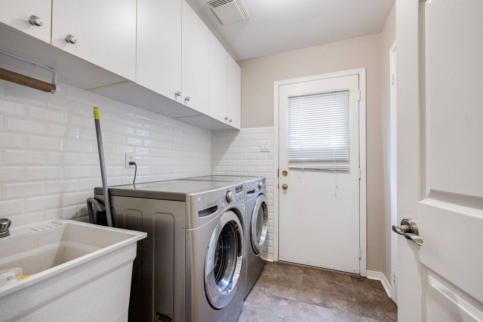 Newmarket property showcase — delivered property photograph 21