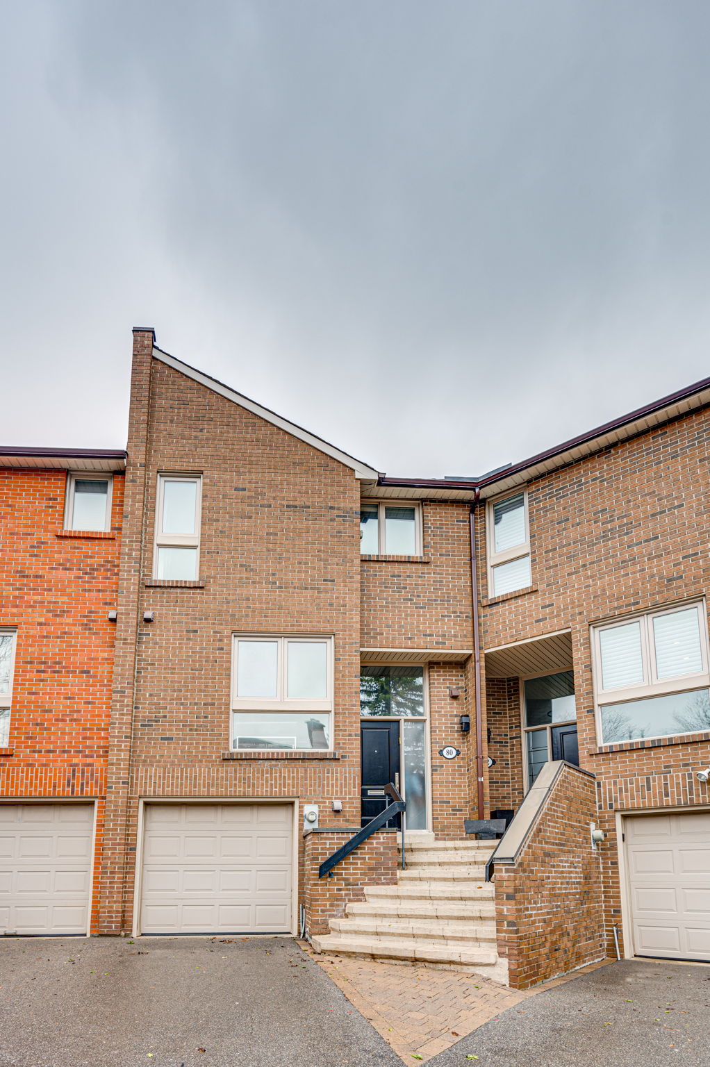 80 Sylvan Valleyway Toronto, ON M5M 4M3