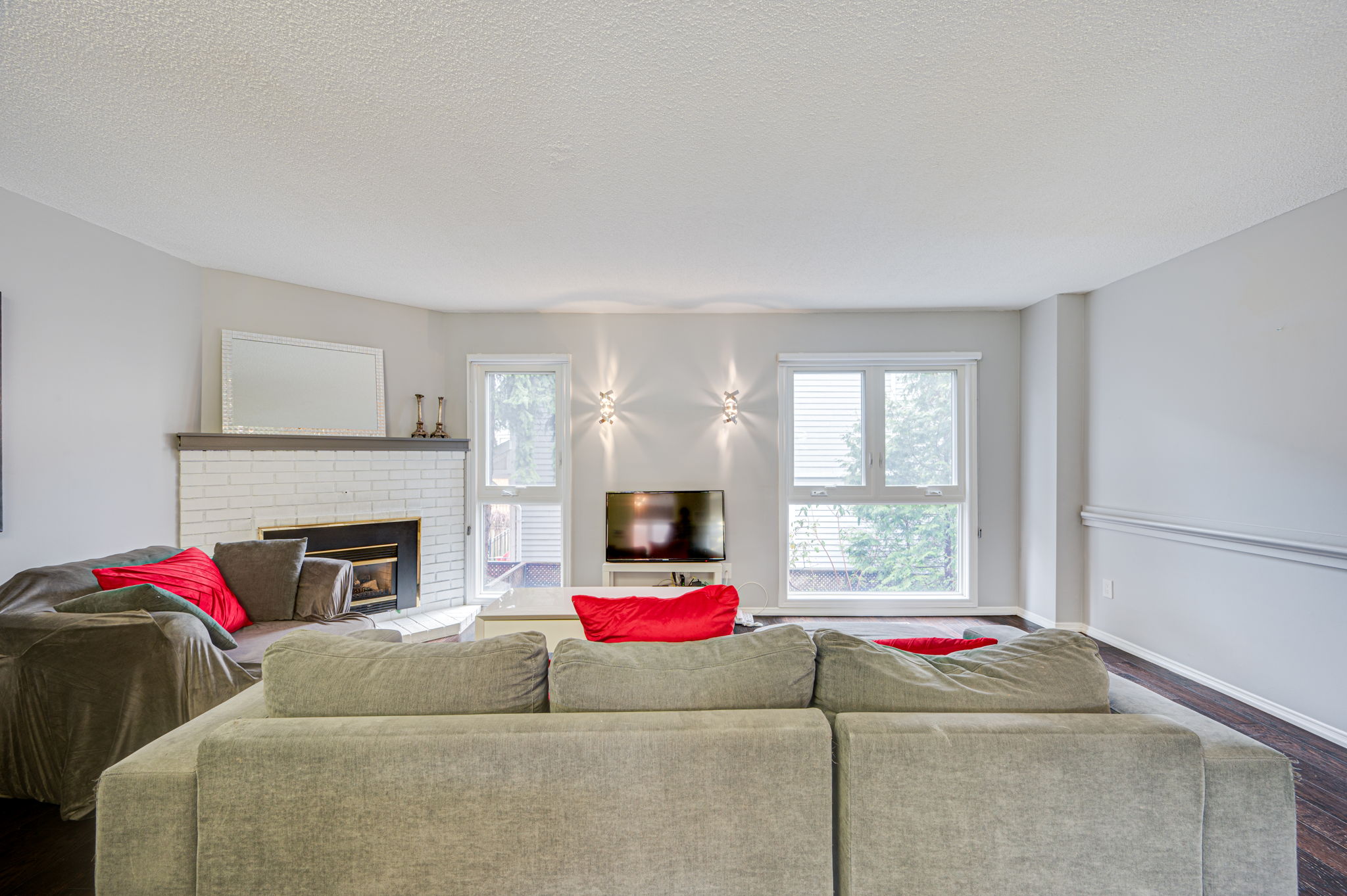 80 Sylvan Valleyway Toronto, ON M5M 4M3