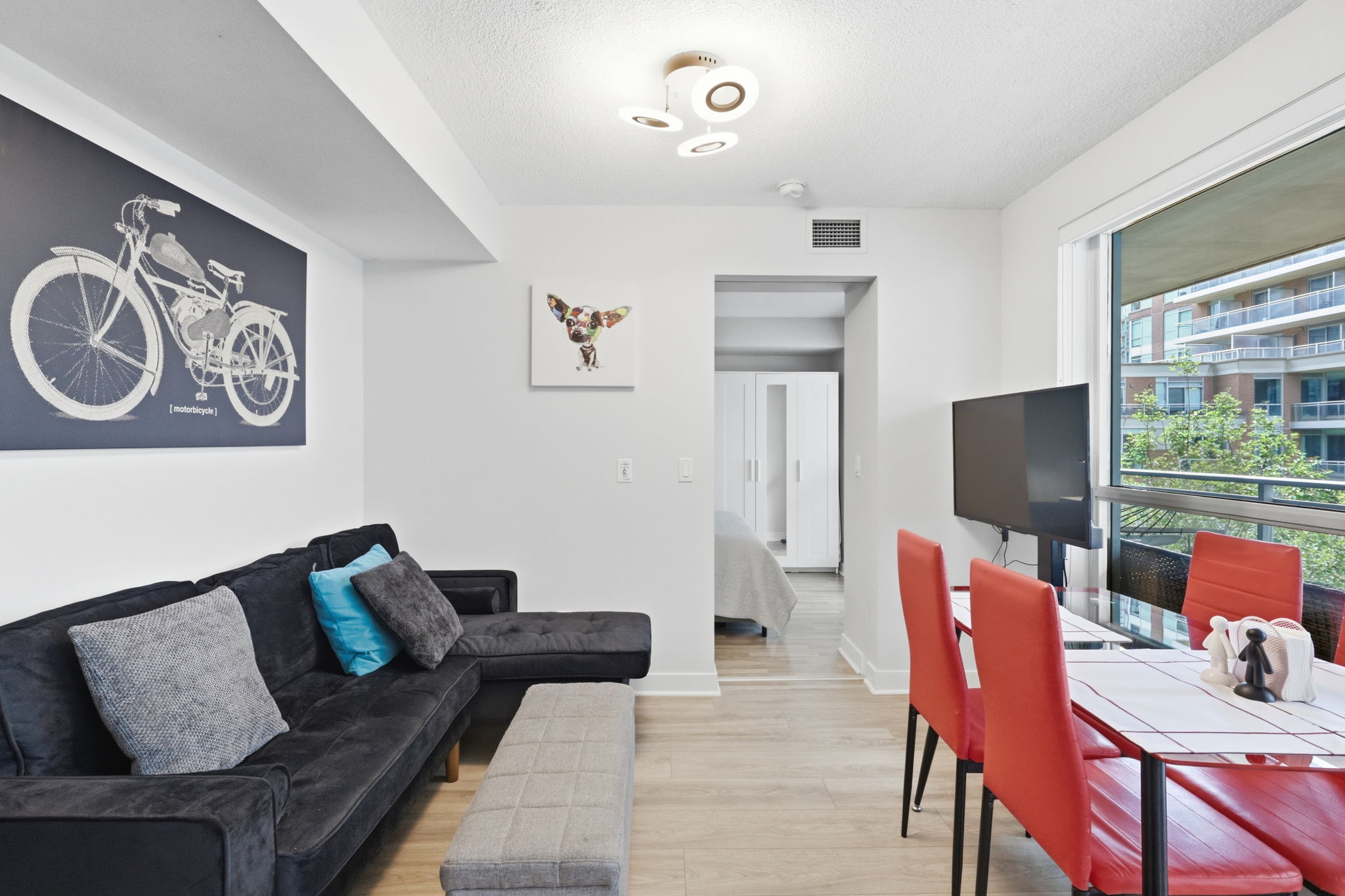 Property in Toronto — delivered property photograph 10