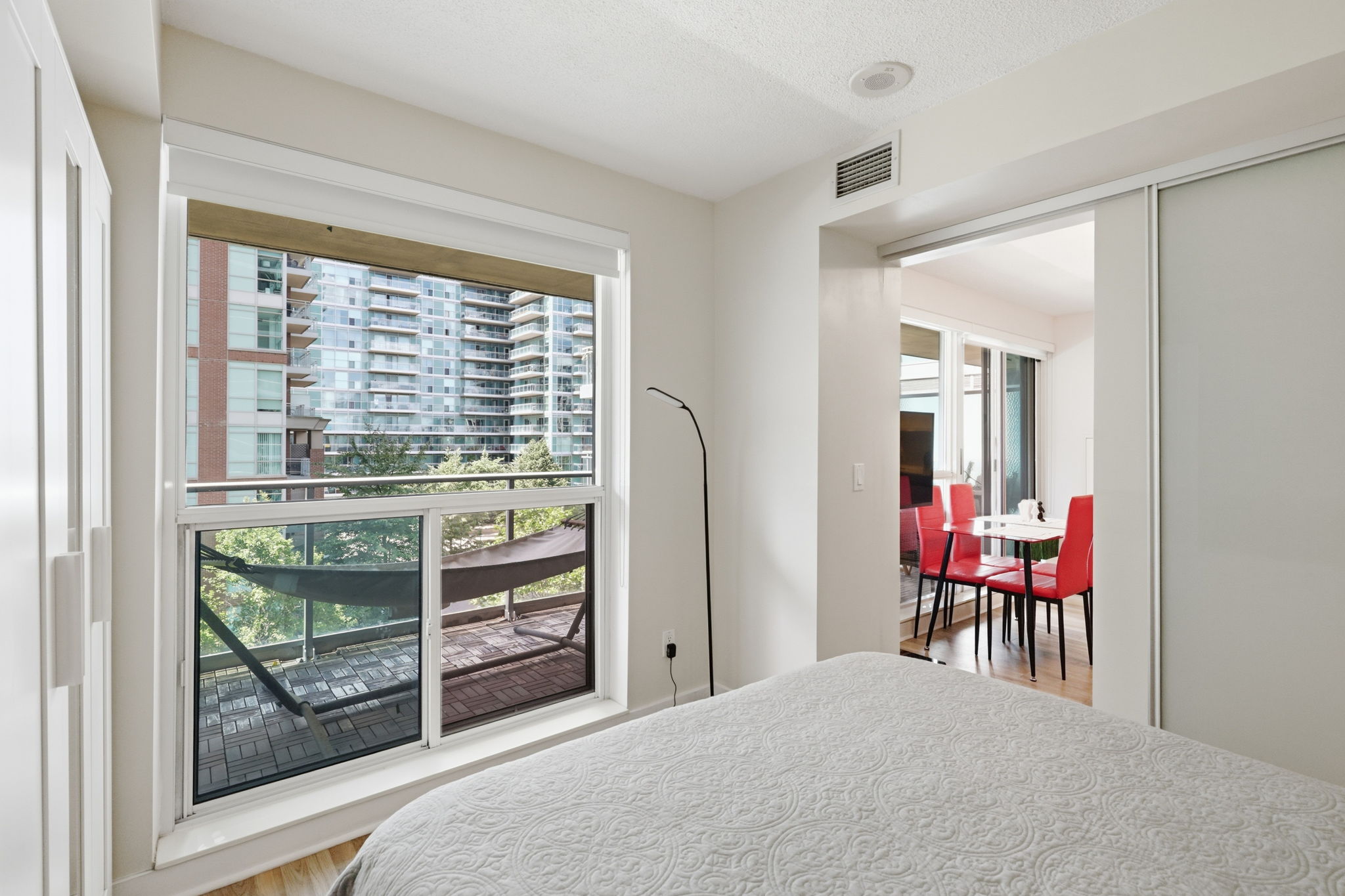 Property in Toronto — delivered property photograph 13