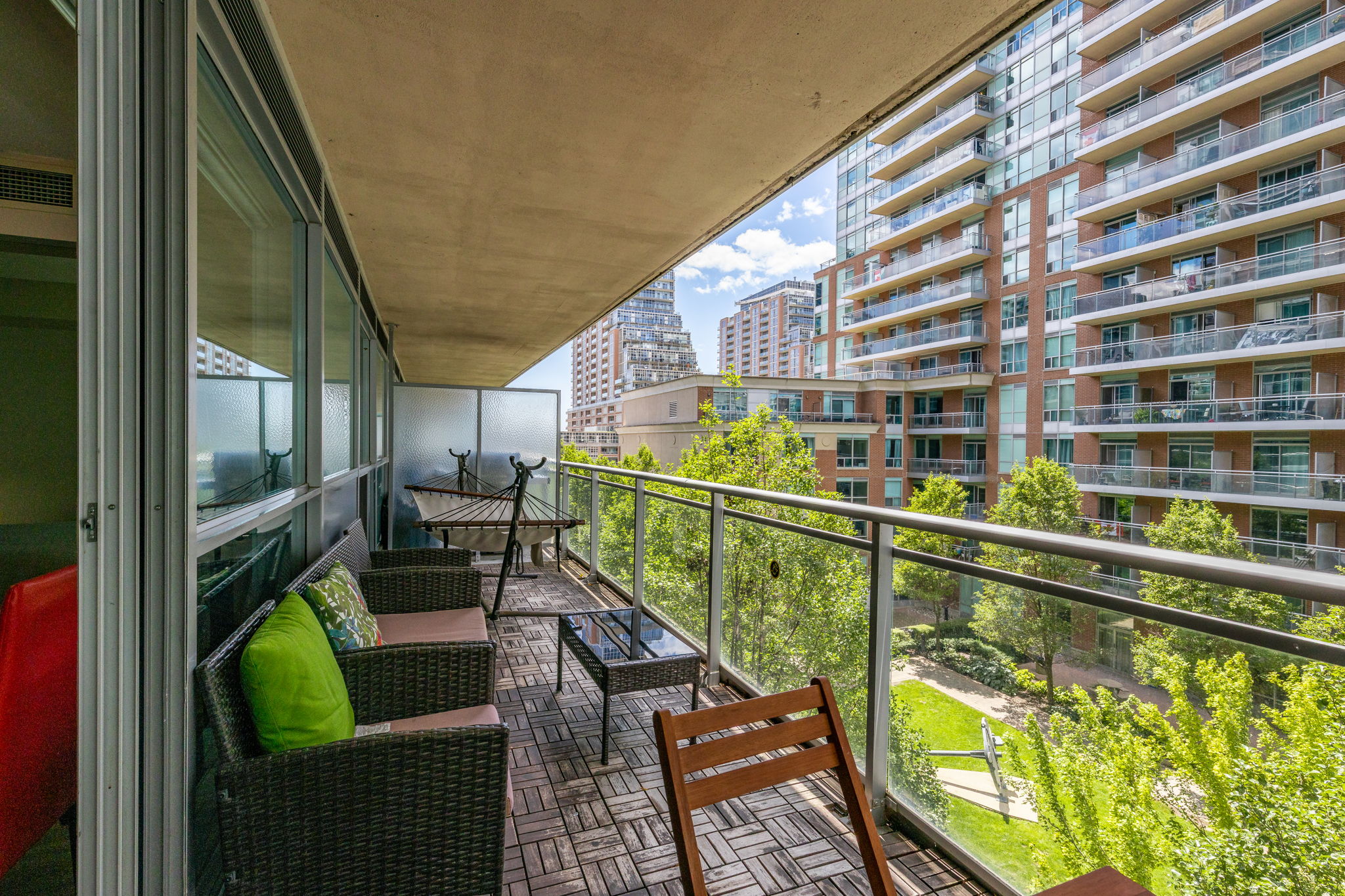 Property in Toronto — delivered property photograph 17