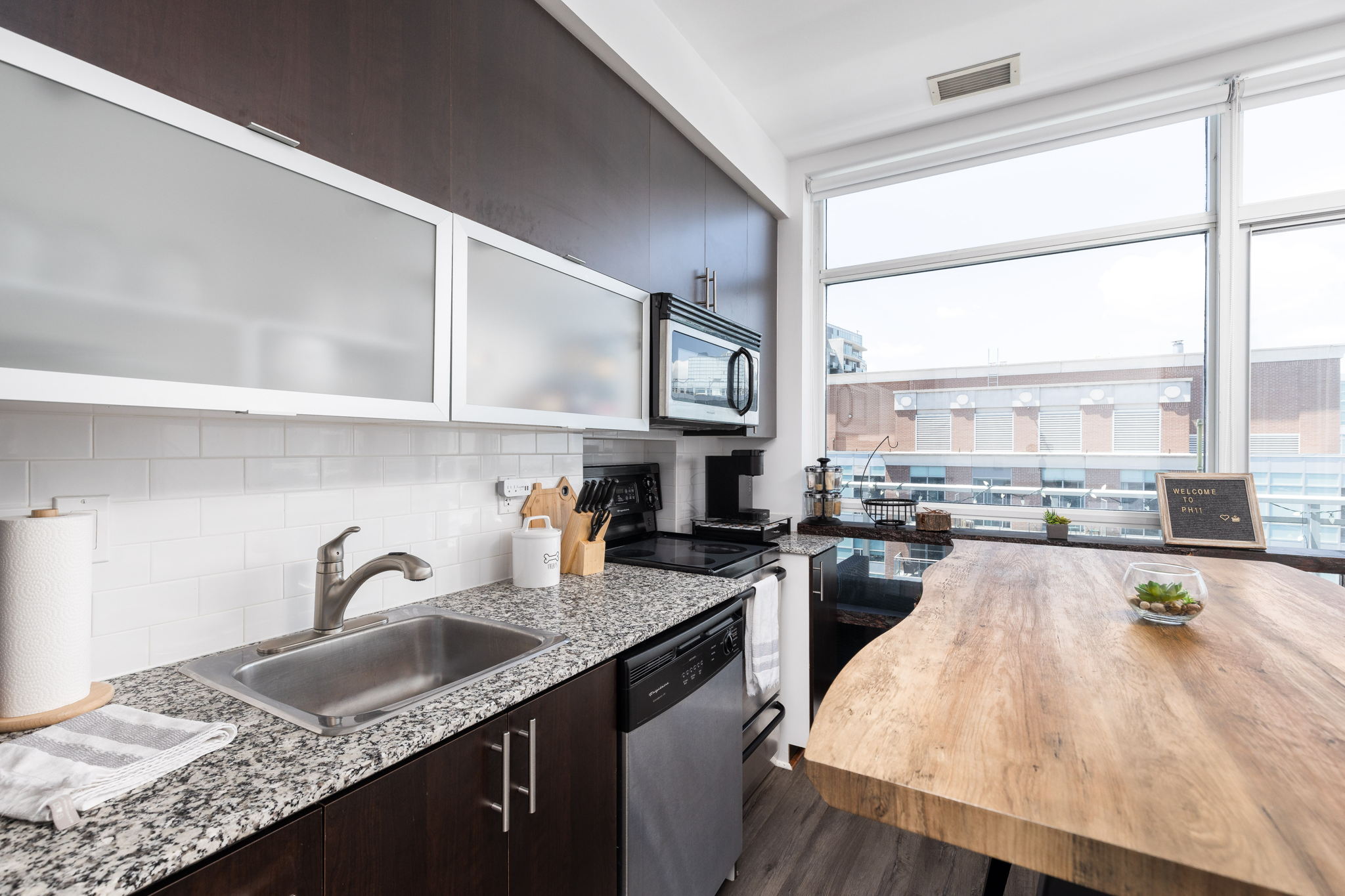 Toronto property showcase — delivered property photograph 4
