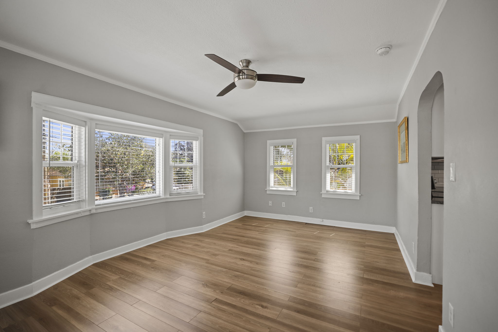 ADU Upper LR - 495A0138