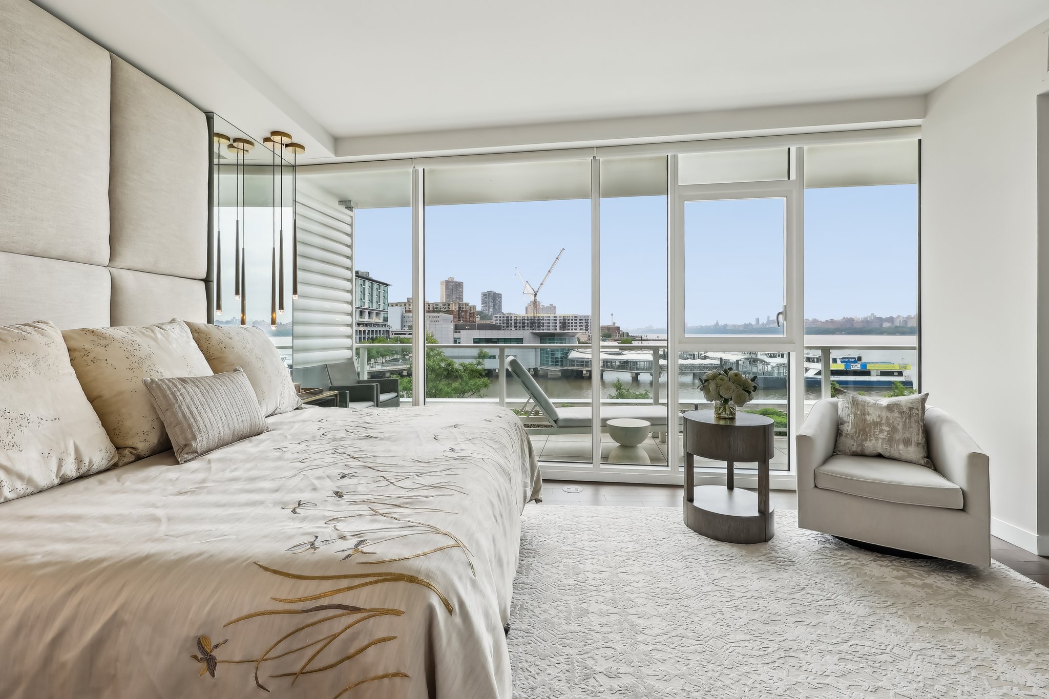 Ave at Port Imperial 305-1405-016.jpg